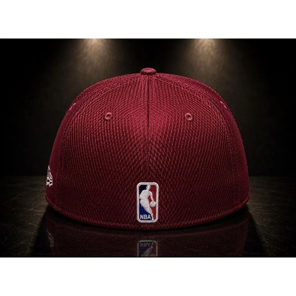 Lebron James Cleveland Cavaliers Cap New Era NBA On Court Hat Men's 7 3/8